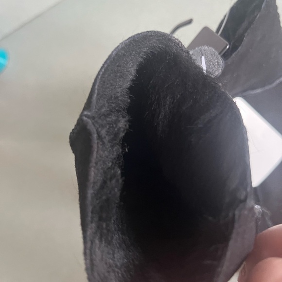 Portolano Black Suede Gloves womens sz L NWT - Picture 5 of 6